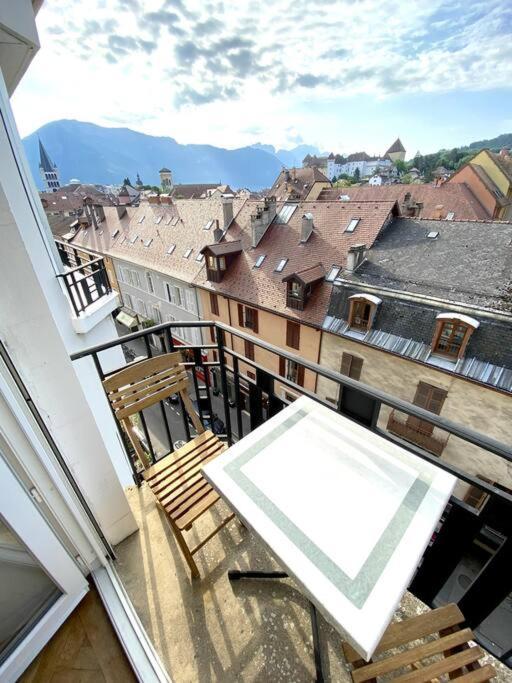 T3 De 73 M2 , Garage , Vue Montagnes Et Chateau Annecy Kültér fotó