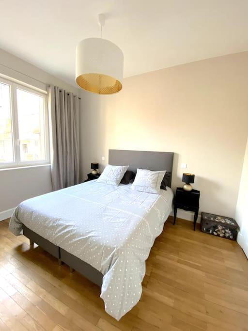 T3 De 73 M2 , Garage , Vue Montagnes Et Chateau Annecy Kültér fotó
