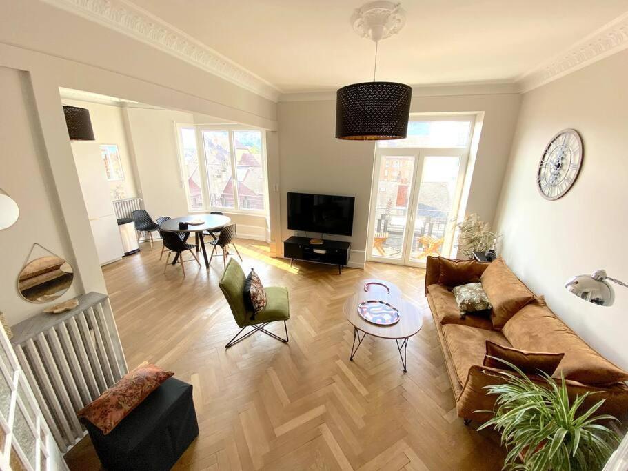 T3 De 73 M2 , Garage , Vue Montagnes Et Chateau Annecy Kültér fotó